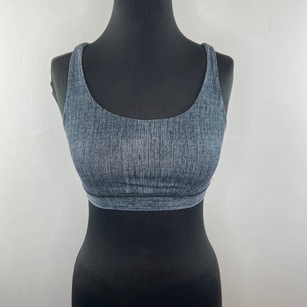 Lululemon Black Gray Energy Bra Striped Scoop Neck Criss Cross Strap Size 6